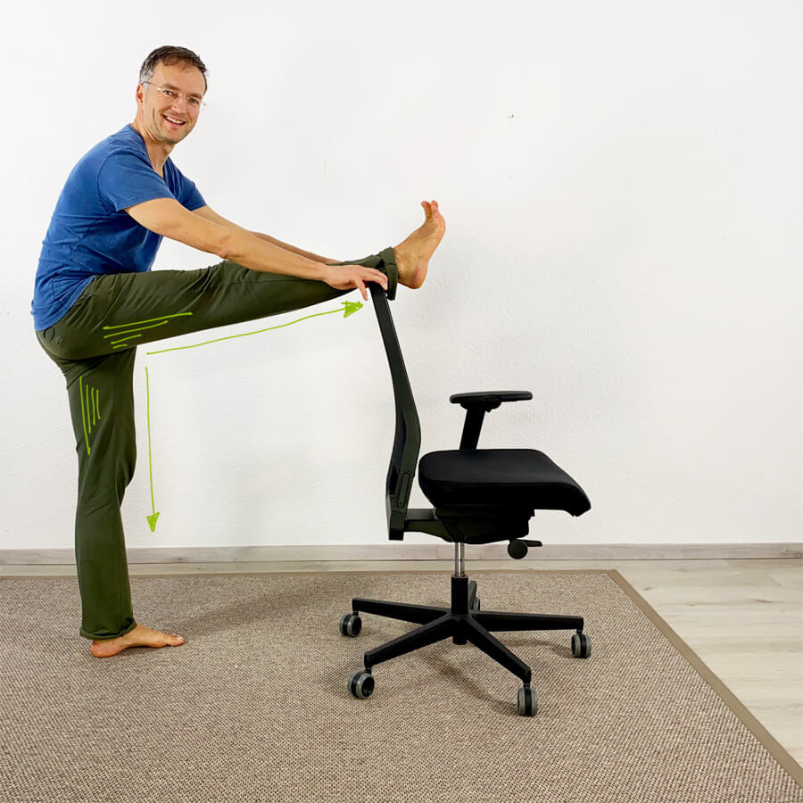 yoga auf dem Stuhl