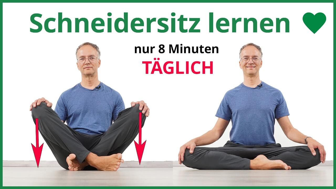 Silvio zeigt eine Hüftübung zur Vorbereitung auf den Schneidersitz.
